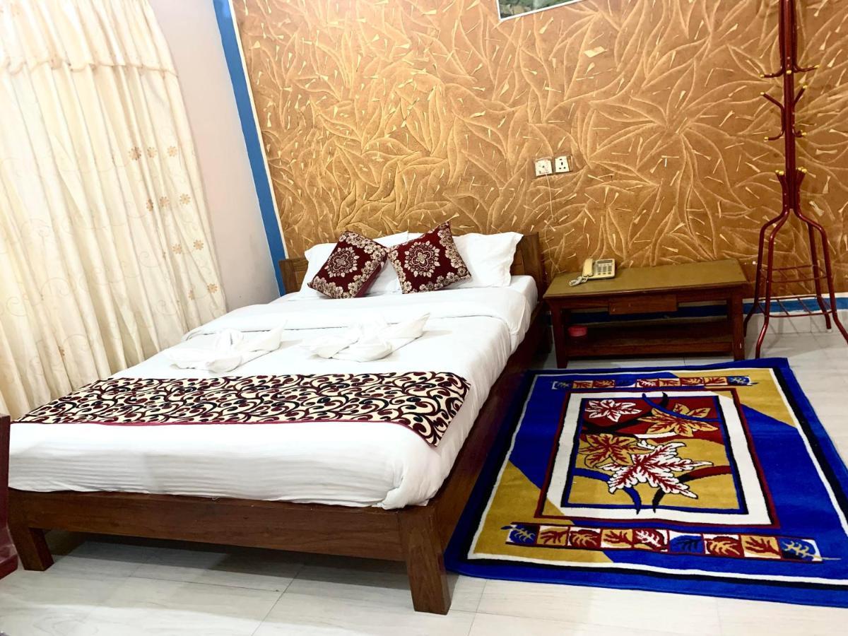 Hotel Grace Pokhara Kültér fotó