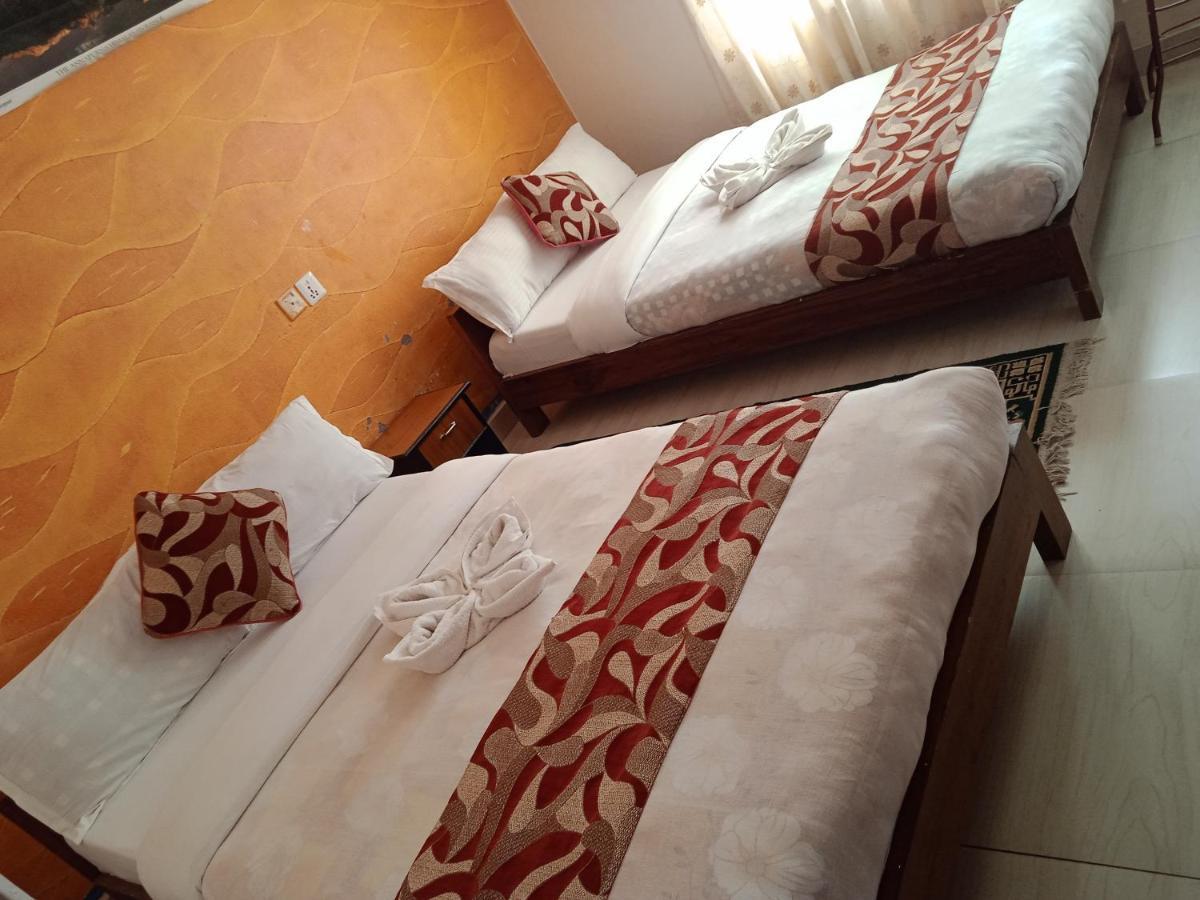 Hotel Grace Pokhara Kültér fotó