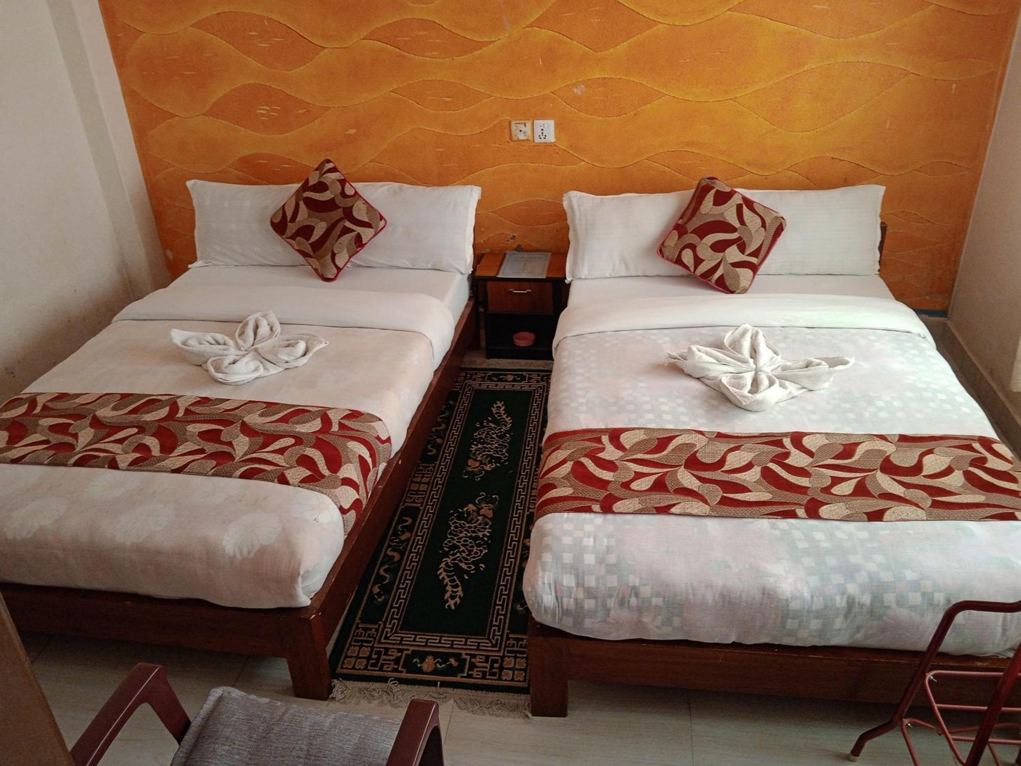 Hotel Grace Pokhara Szoba fotó